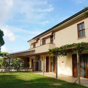  Alloggio per agriturismo Tenuta San Carlo Italia