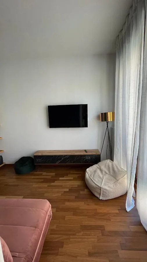Bocconi 1 Bdr With Style Apartment Milan Italy